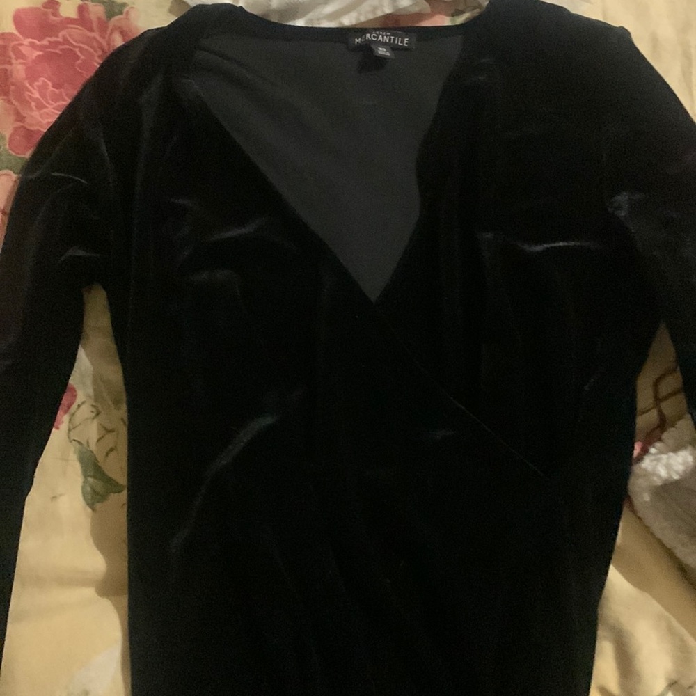 NWOT black velvet wrap style top runs small